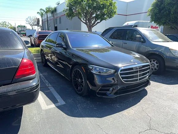 2025 Mercedes-Benz S 580, VIN W1K6G7GB7SA336804 — Side