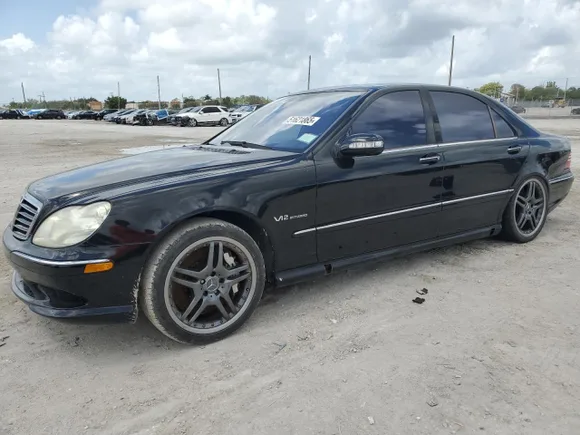 2006 Mercedes-Benz S, VIN WDBNG79J46A469440 — Vandalism