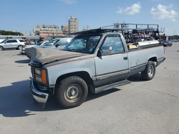 1992 GMC Sierra 1500, VIN 1GTDC14H5NE501443 — Front end