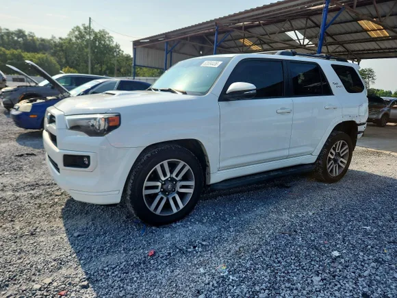 2022 Toyota 4Runner TRD Sport, VIN JTEAU5JR1N5264482 — Rear end