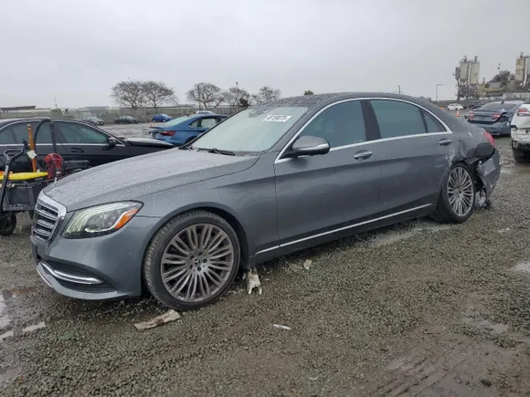 2020 Mercedes-Benz S 560, VIN W1KUG8DB8LA530812 — Rear end