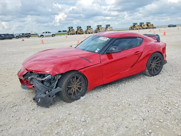 2021 Toyota Supra 2.0, VIN WZ1DB2C01MW036755 — Front end