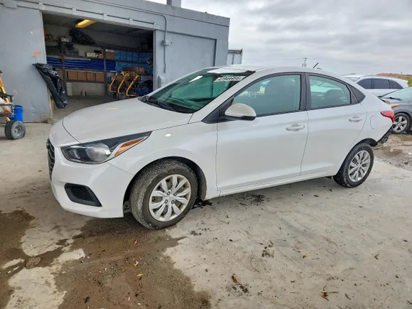 2022 Hyundai Accent SE, VIN 3KPC24A63NE177545 — Rear end