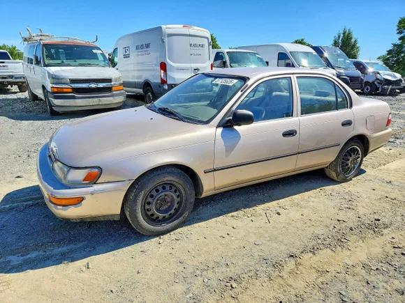 1997 Toyota Corolla CE, VIN 2T1BA02EXVC176906 — Minor dents and scratches