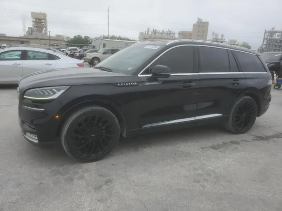 2021 Lincoln Aviator Reserve, VIN 5LM5J7WCXMGL17366 — Prior damage history