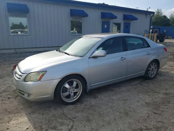 2005 Toyota Avalon Limited, VIN 4T1BK36B25U047183 — Roof