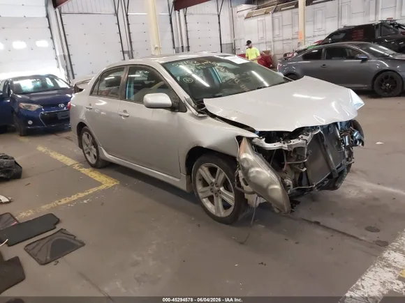 2013 Toyota Corolla S, VIN 5YFBU4EE6DP161960 — Front end