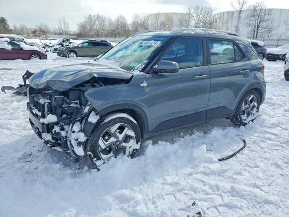 2021 Hyundai Venue SEL, VIN KMHRC8A35MU100160 — Front end