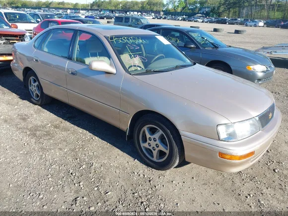 1997 Toyota Avalon XLS, VIN 4T1BF12B7VU194050 — Normal wear
