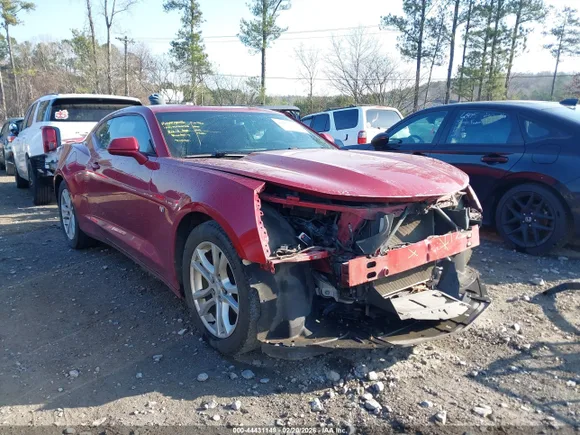 2019 Chevrolet Camaro 1LT, VIN 1G1FB1RX9K0118344 — Front end