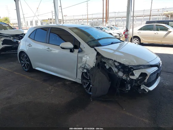 2021 Toyota Corolla XSE, VIN JTNC4MBE3M3125205 — Front end