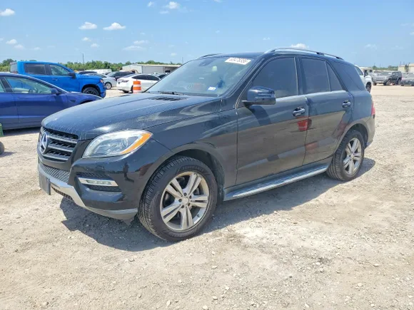 2013 Mercedes-Benz M 350, VIN 4JGDA5HB2DA204473 — Minor dents and scratches