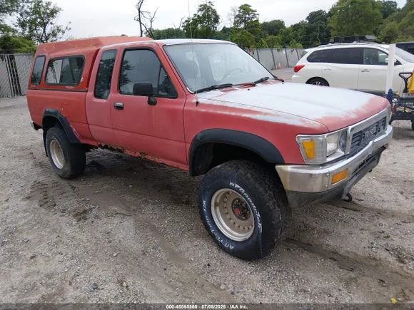 1991 Toyota 4WD Compact Trucks, VIN JT4VN13D6M5064595 — Normal wear