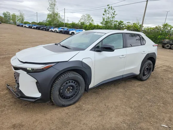 2024 Toyota bZ4X XLE, VIN JTMAAAAA5RA046042 — Front end