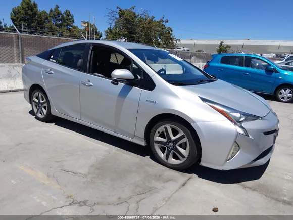 2016 Toyota Prius Two Eco, VIN JTDKARFU7G3008058 — Normal wear