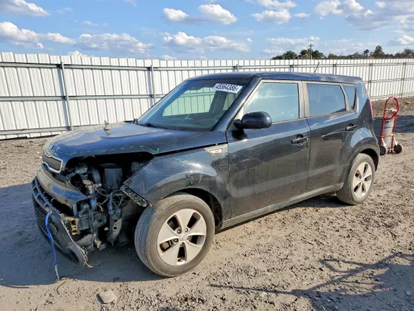 2014 Kia Soul, VIN KNDJN2A25E7068181 — Front end