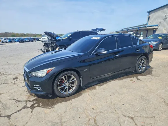 2017 Infiniti Q50 Signature Edition, VIN JN1EV7AR2HM838728 — Vandalism