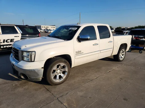 2010 GMC Sierra 1500 SLE, VIN 3GTRCVE01AG274681 — Hail