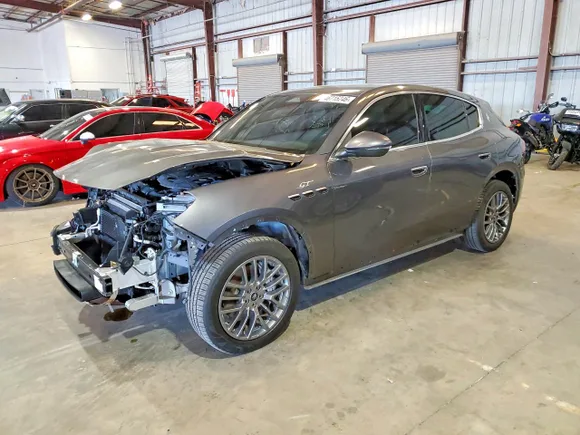 2024 Maserati Grecale GT, VIN ZN6PMDAA6R7448358 — Front end