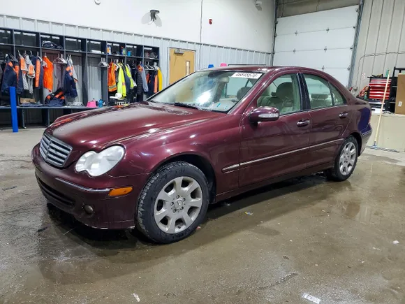 2006 Mercedes-Benz C 280 Luxury, VIN WDBRF92H86F767676 — Engine fire