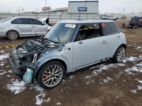 2011 MINI COOPER, VIN WMWSV9C53BTZ96754 — Stripped