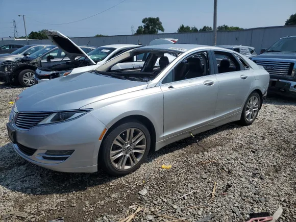 2015 Lincoln MKZ, VIN 3LN6L2G98FR606278 — Stripped