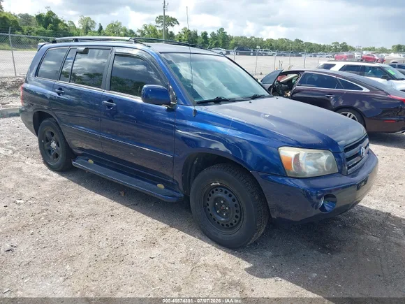 2006 Toyota Highlander, VIN JTEGD21A260134552 — Front end
