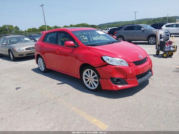 2009 Toyota Matrix XRS, VIN 2T1GE40EX9C002974 — Front end