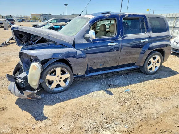 2007 Chevrolet HHR LT, VIN 3GNDA33P27S580757 — Front end