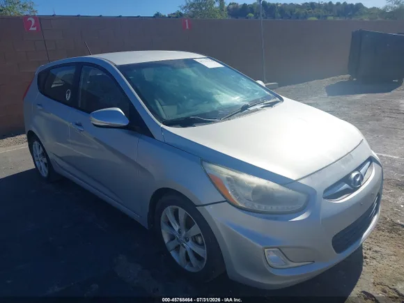 2014 Hyundai Accent SE, VIN KMHCU5AE2EU141981 — Undercarriage