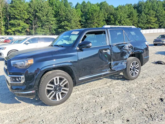 2022 Toyota 4Runner Limited, VIN JTEKU5JR4N6084248 — Side